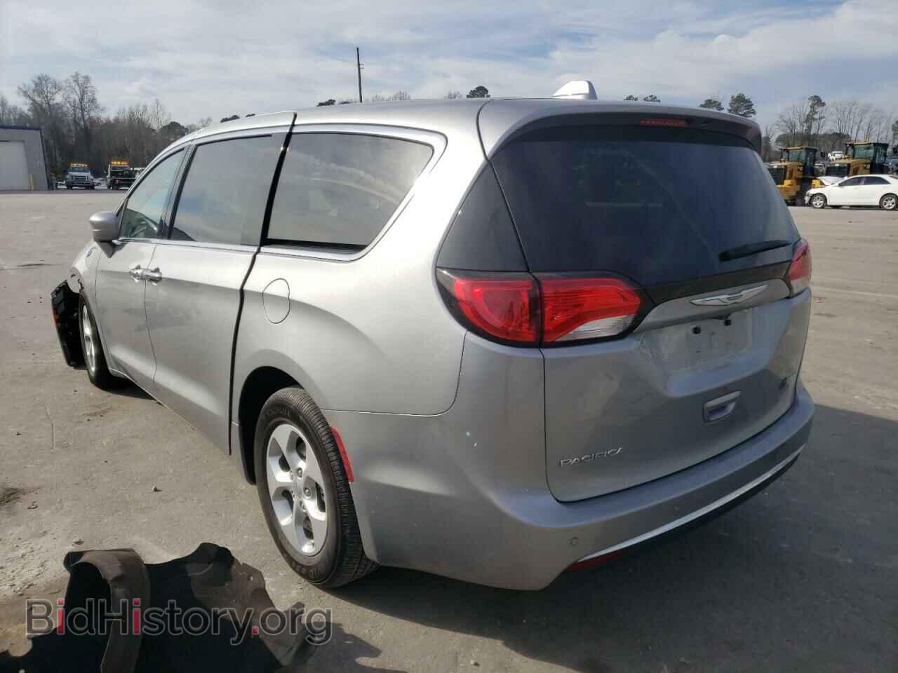 2018 CHRYSLER PACIFICA - VIN: 2C4RC1H76JR126974 - Photo 3