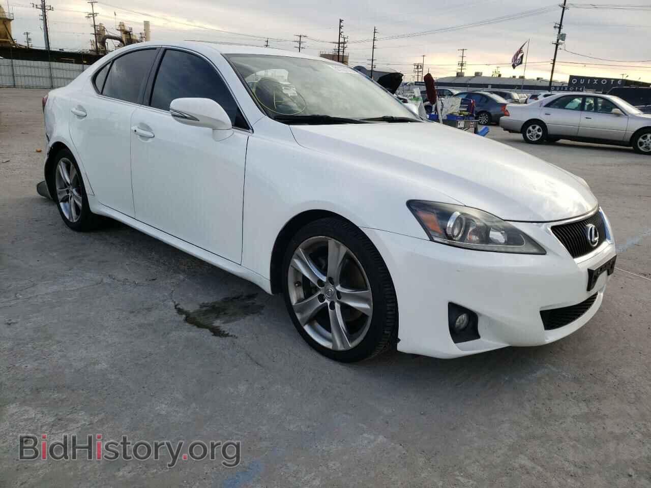 Photo JTHBF5C23B5145832 - LEXUS IS 2011