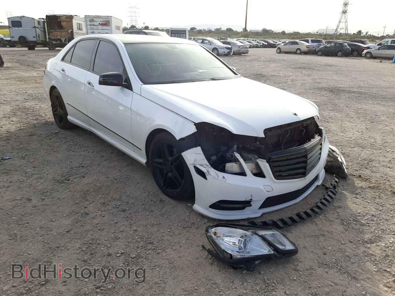 Photo WDDHF5KB8DA747672 - MERCEDES-BENZ E-CLASS 2013