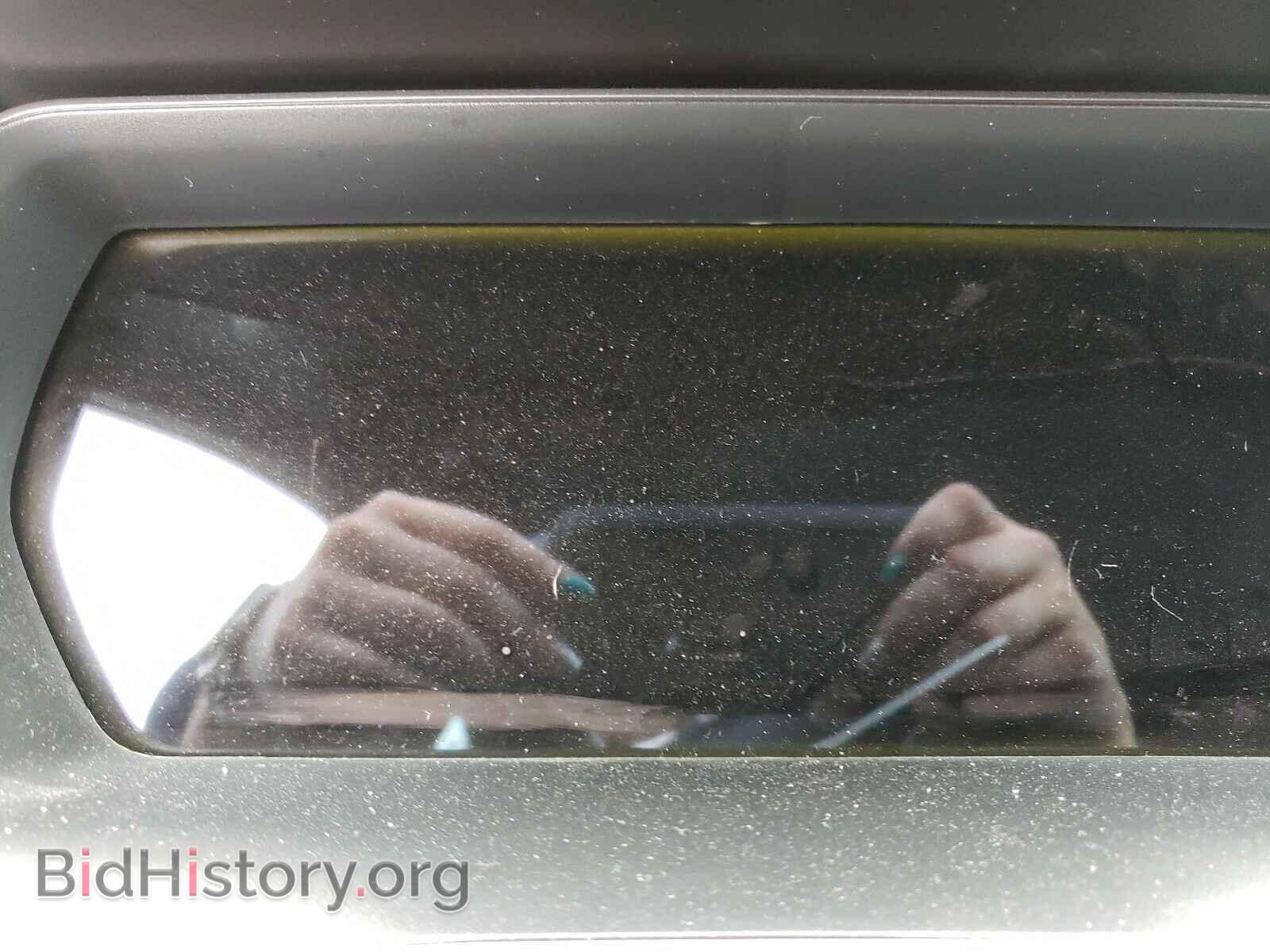 2019 TESLA MODEL S - VIN: 5YJSA1E23KF304000 - Photo 8