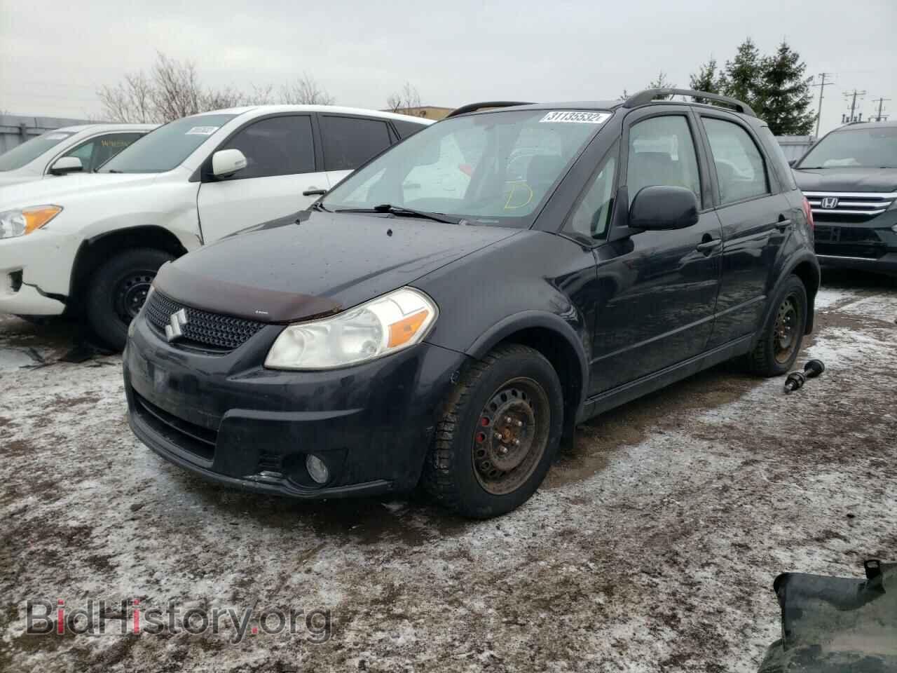 2011 SUZUKI SX4 - VIN: JS2YB5A22B6301174 - Фото 2