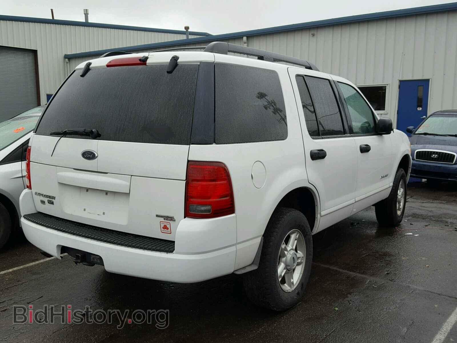 2005 FORD EXPLORER - VIN: 1FMZU63K65UB24880 - Photo 4