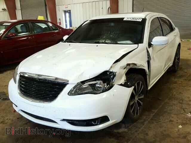 2013 CHRYSLER 200 - VIN: 1C3CCBCG4DN724277 - Фото 2