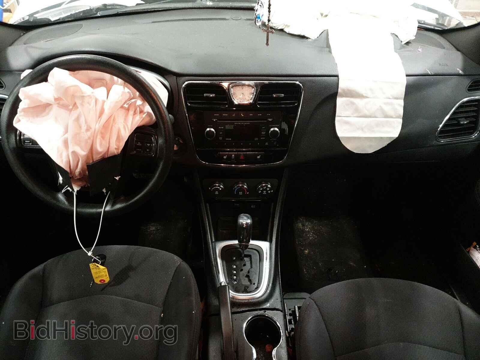 2012 CHRYSLER 200 - VIN: 1C3CCBAG4CN188478 - Фото 9