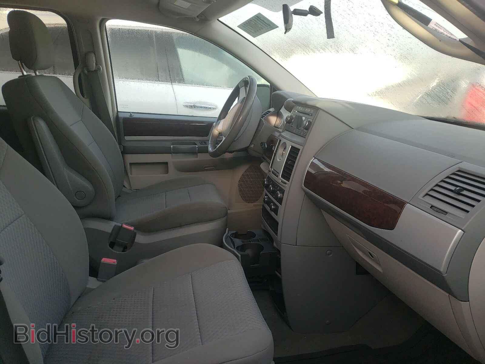 2010 CHRYSLER MINIVAN - VIN: 2A4RR5D10AR413907 - Фото 5