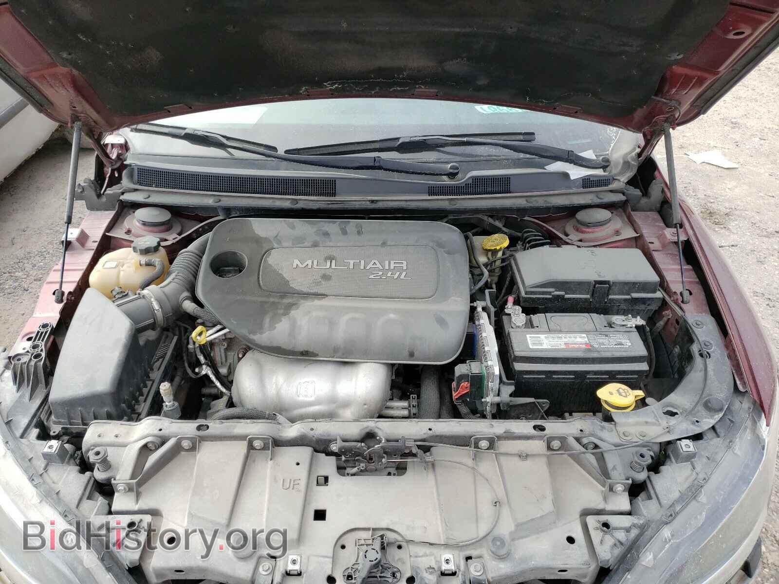 2016 CHRYSLER 200 - VIN: 1C3CCCAB0GN107007 - Фото 7