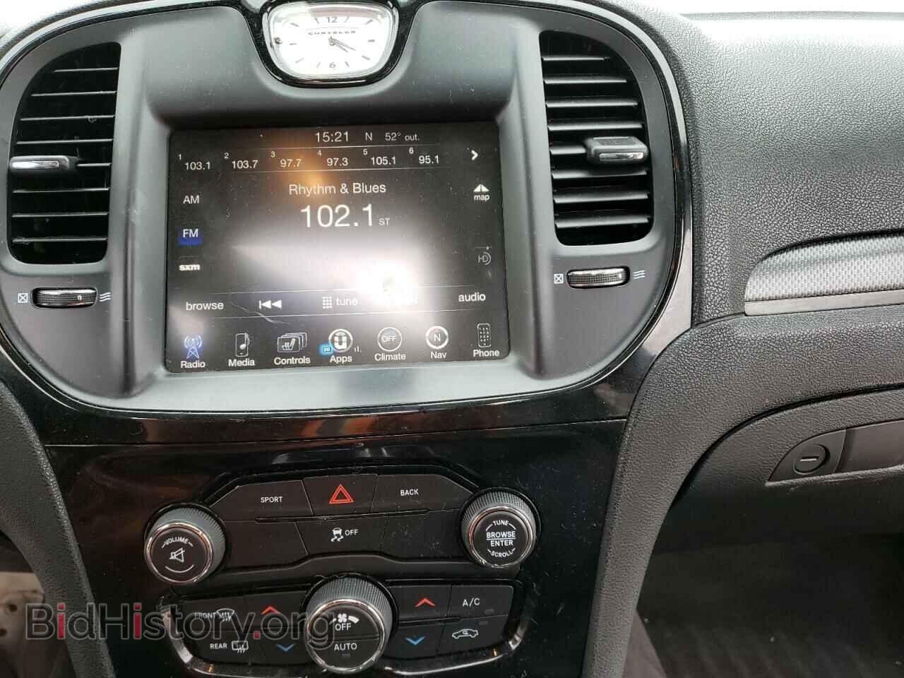 2016 CHRYSLER 300 - VIN: 2C3CCAGG8GH162028 - Фото 9