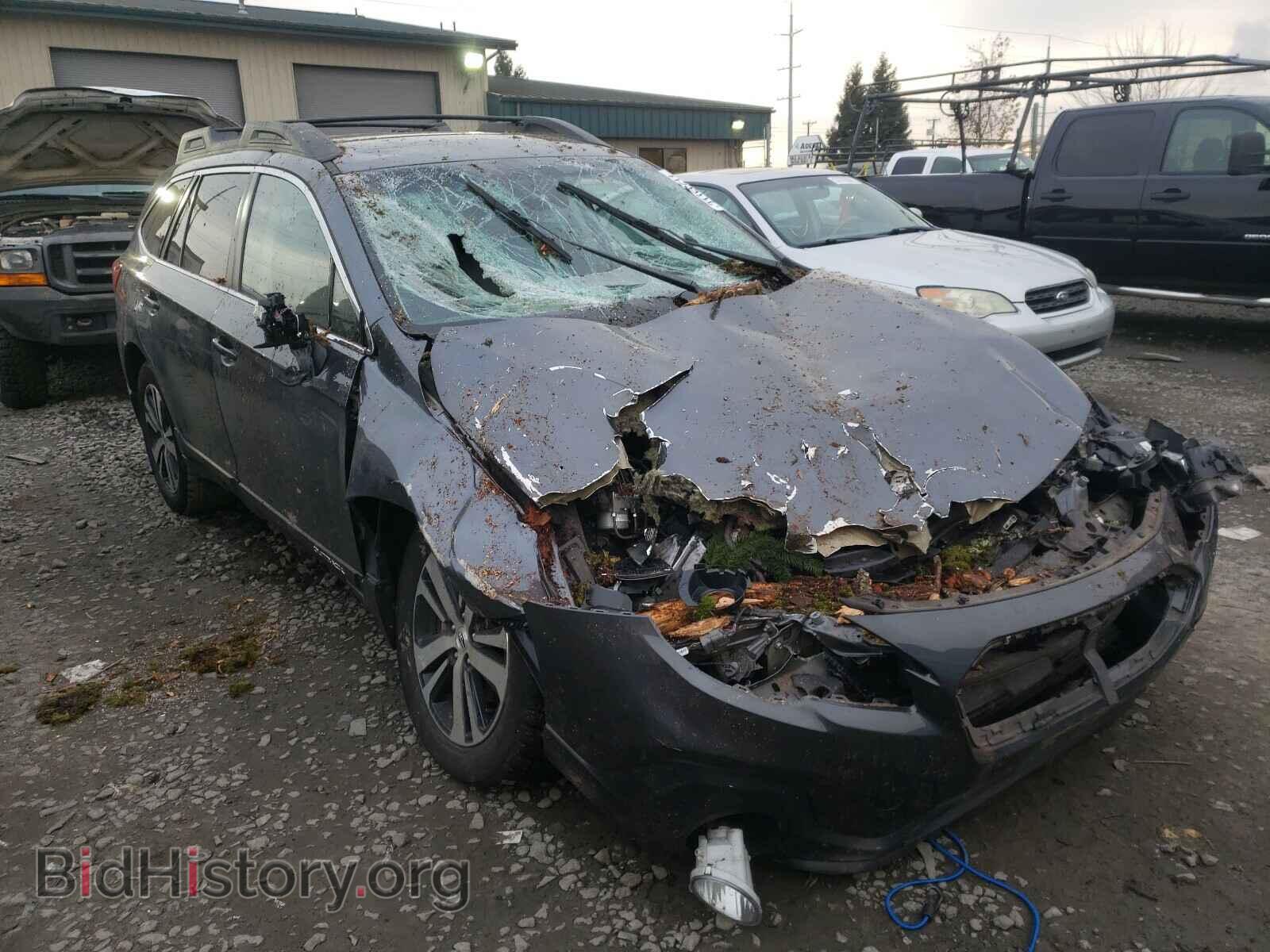 Photo 4S4BSANC4J3302124 - SUBARU OUTBACK 2018