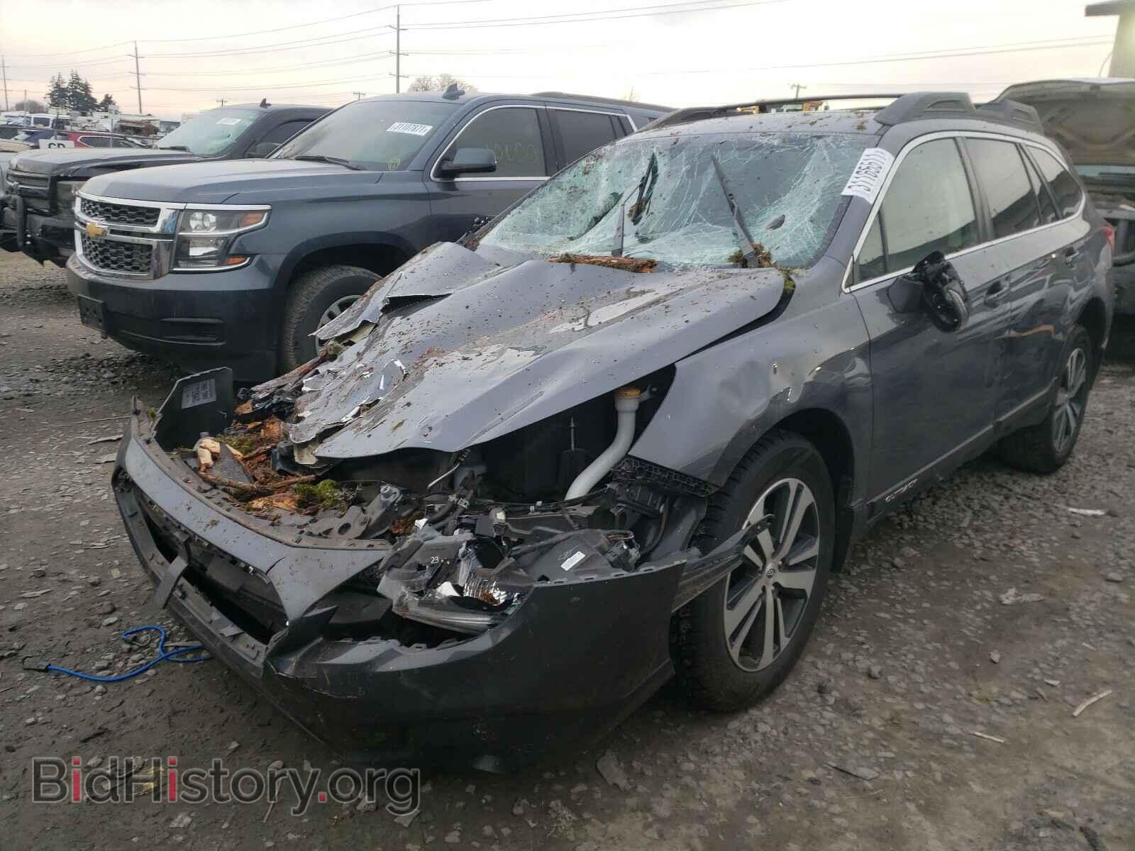 2018 SUBARU OUTBACK - VIN: 4S4BSANC4J3302124 - Фото 2