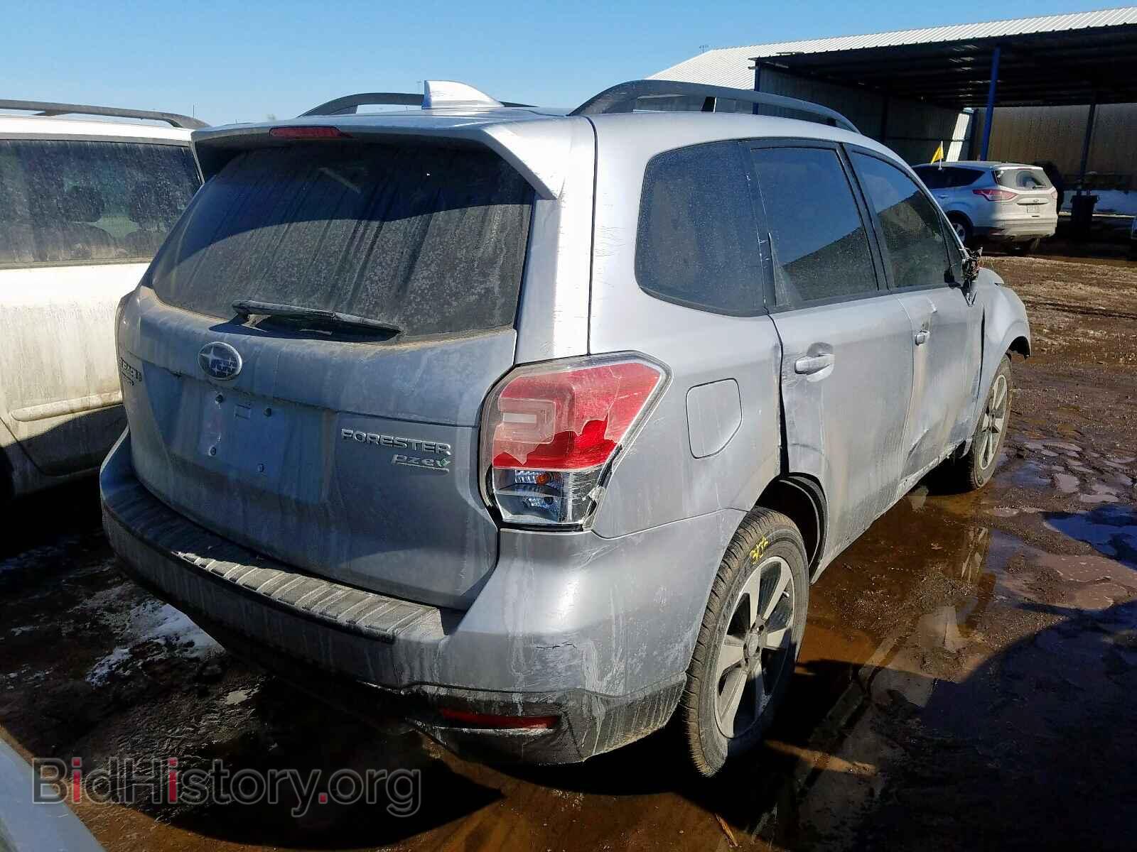 2017 SUBARU FORESTER - VIN: JF2SJAGC9HH486964 - Фото 4