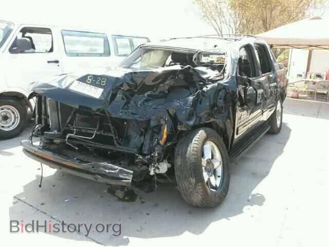 2011 CHEVROLET AVALANCHE - VIN: 3GNMCFE01BG121680 - Фото 2