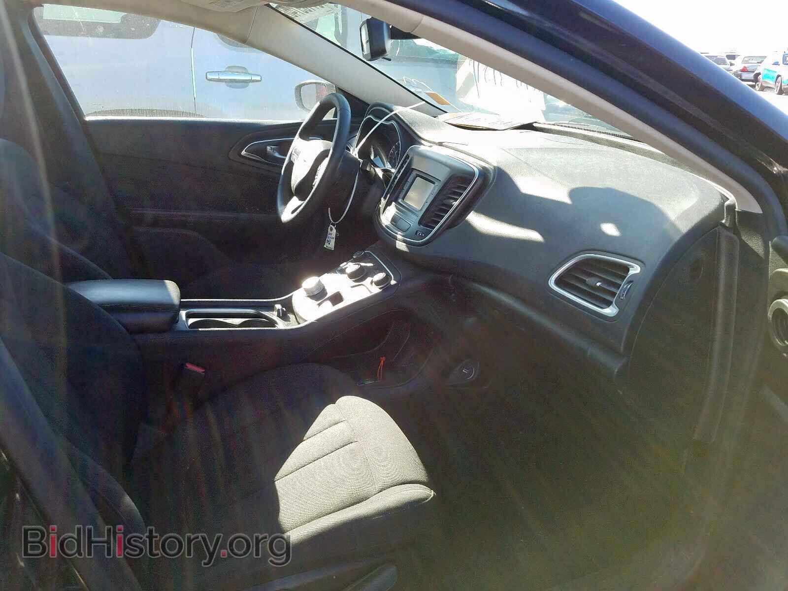 2016 CHRYSLER 200 - VIN: 1C3CCCABXGN176593 - Photo 5