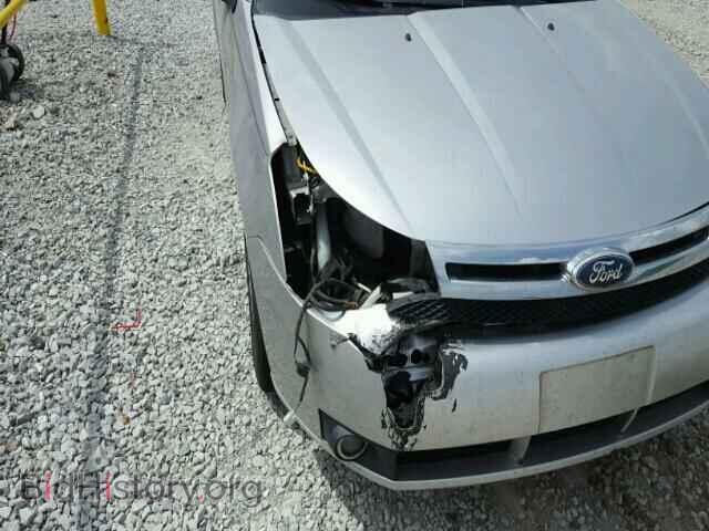 2010 FORD FOCUS - VIN: 1FAHP3FN0AW248398 - Photo 9