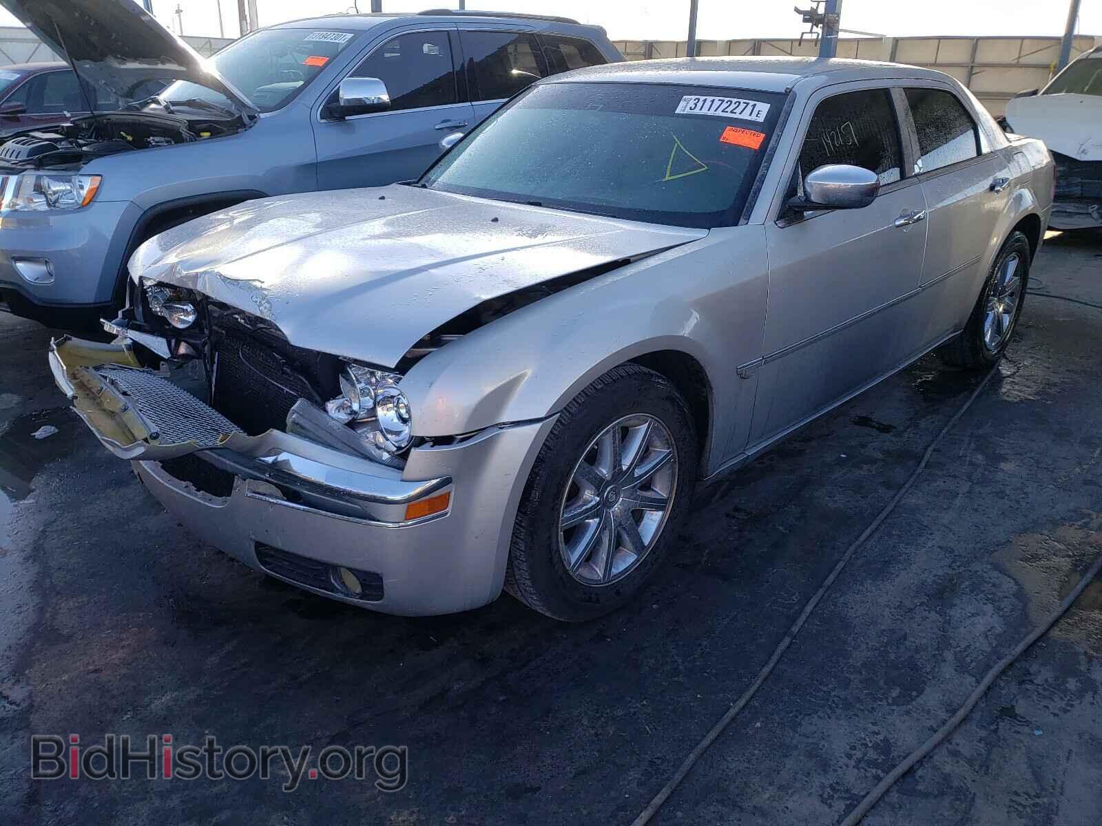 2007 CHRYSLER 300 - VIN: 2C3KA63H27H618005 - Фото 2