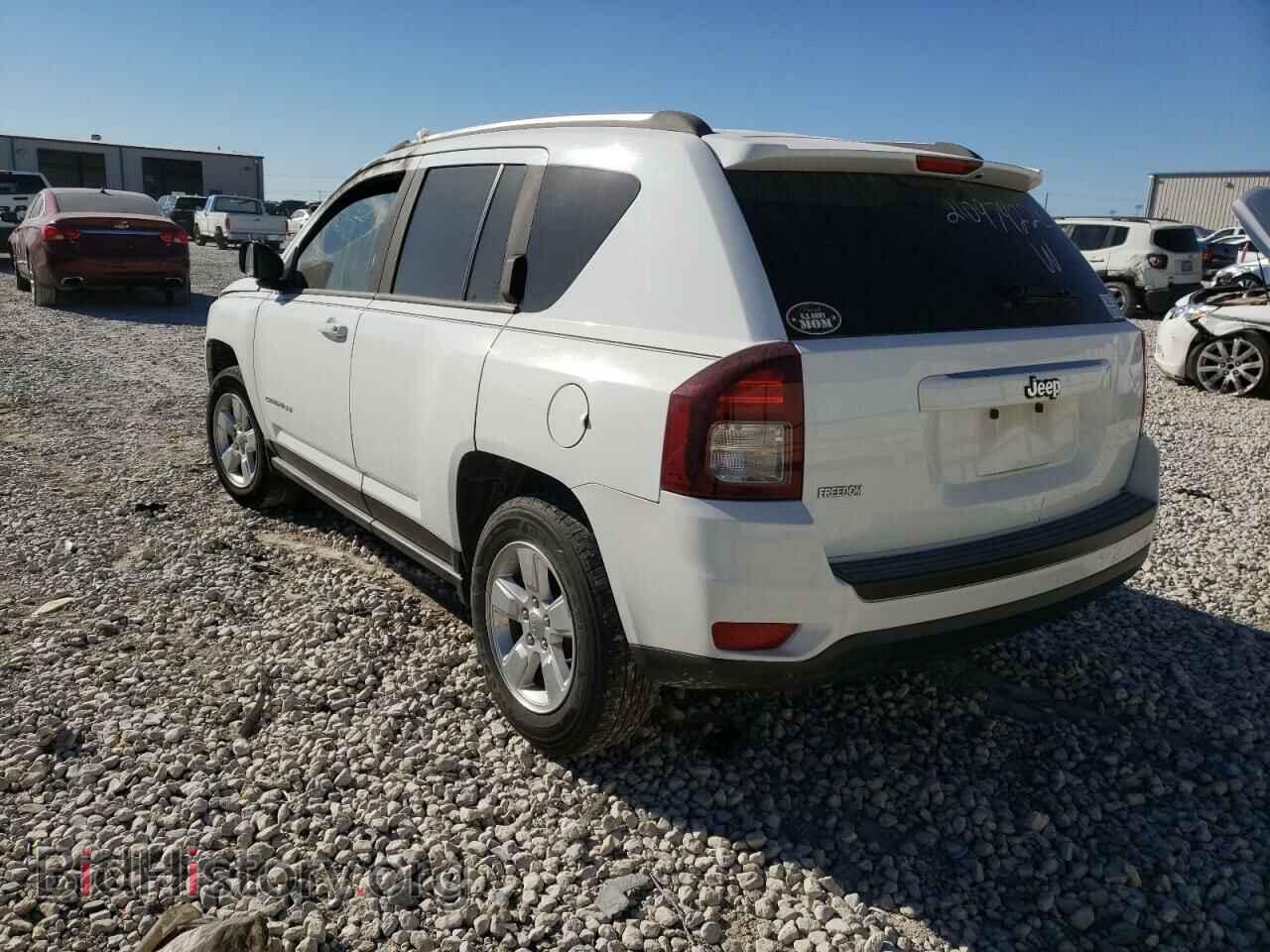 2015 JEEP COMPASS - VIN: 1C4NJCBA3FD124520 - Фото 3