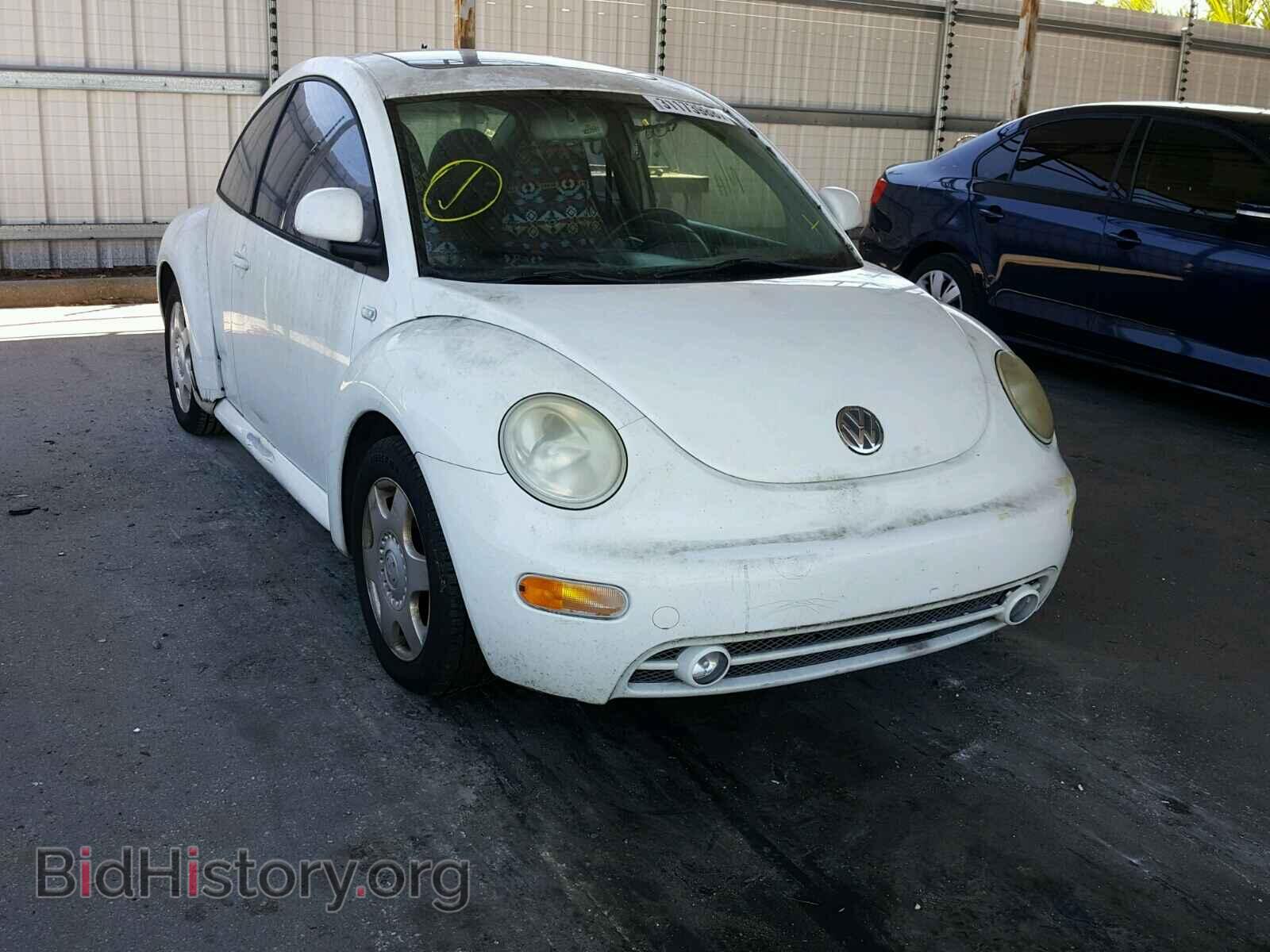Photo 3VWCA21C5YM500126 - VOLKSWAGEN BEETLE 2000