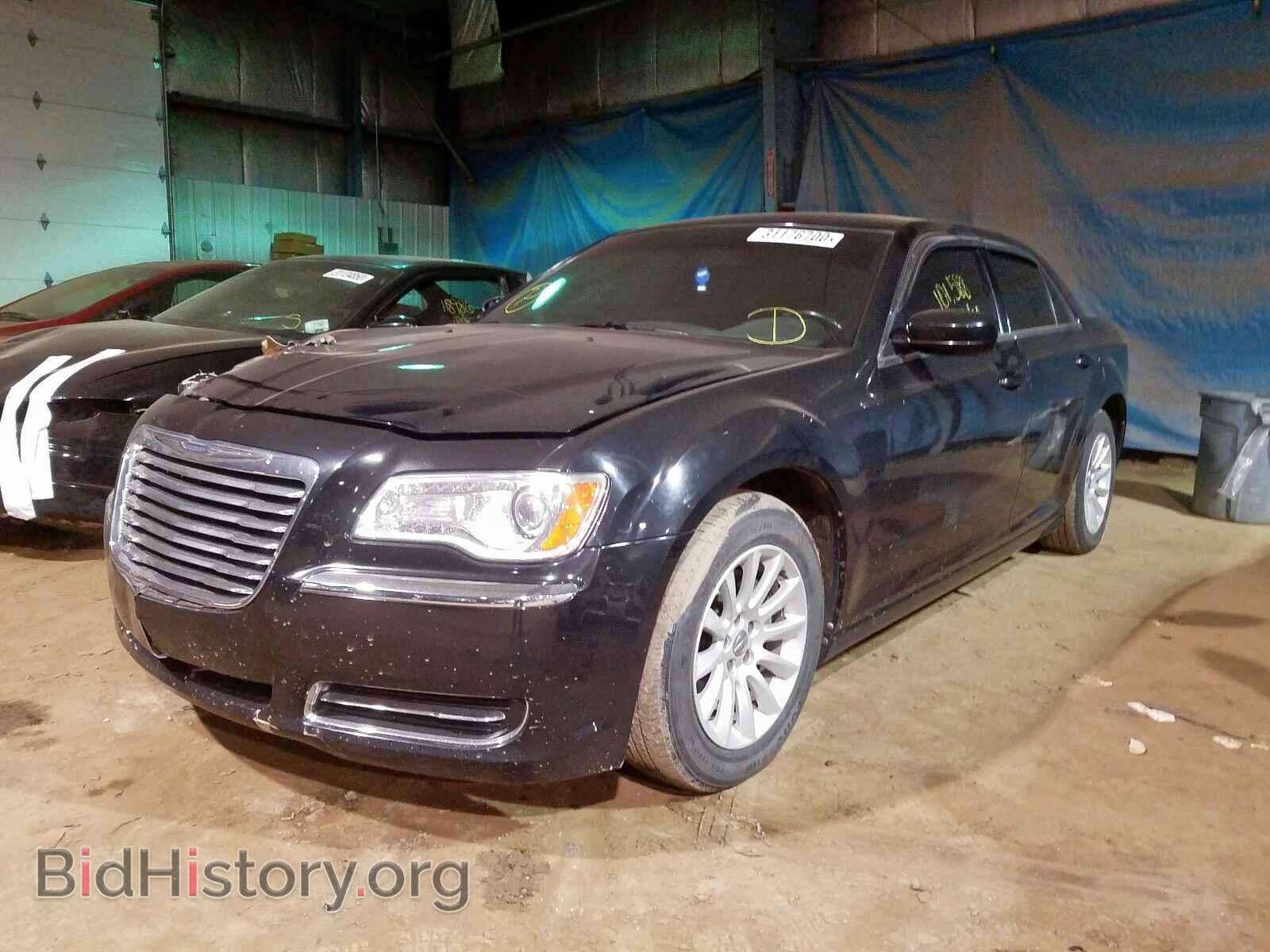 2012 CHRYSLER 300 - VIN: 2C3CCAAG7CH104818 - Фото 2