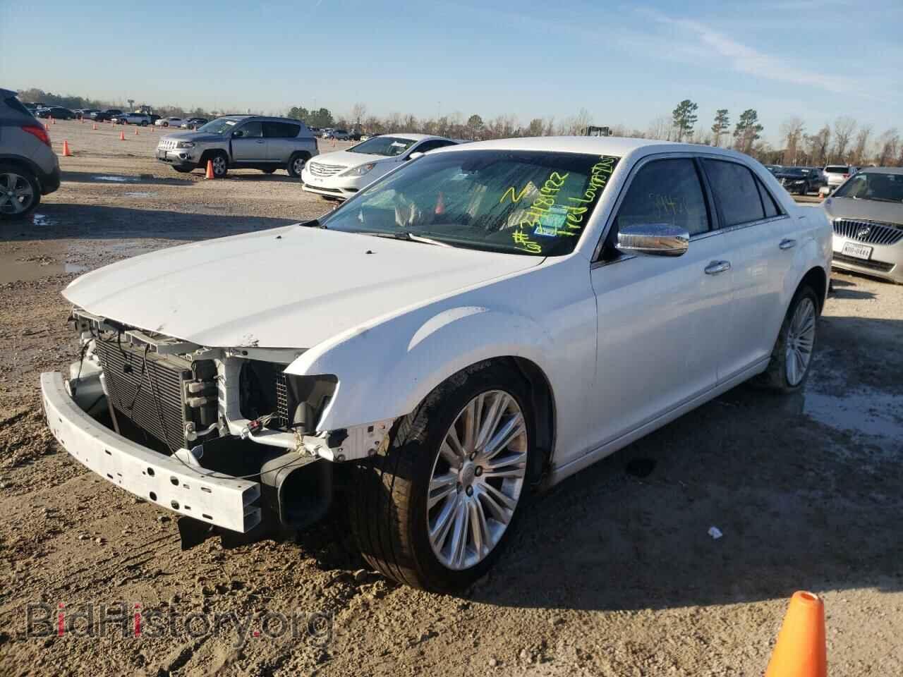 2014 CHRYSLER 300 - VIN: 2C3CCAEG2EH310237 - Фото 2