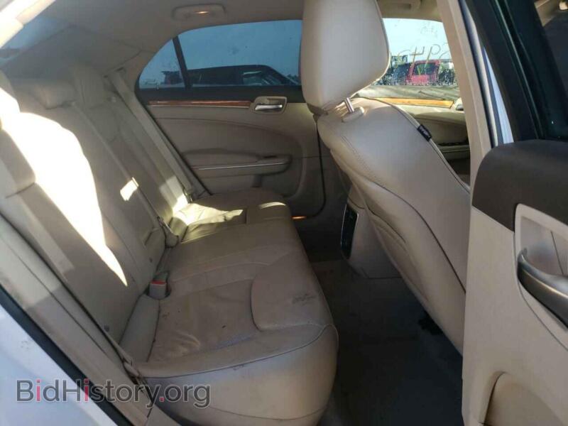 2014 Chrysler 300 (VIN 2C3CCAEG2EH310237) — фото 6 из 10