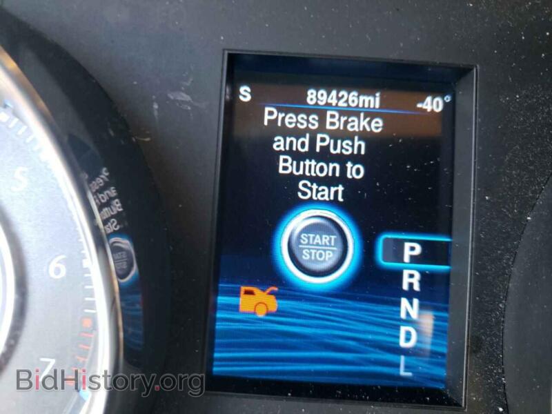 2014 Chrysler 300 (VIN 2C3CCAEG2EH310237) — фото 8 из 10