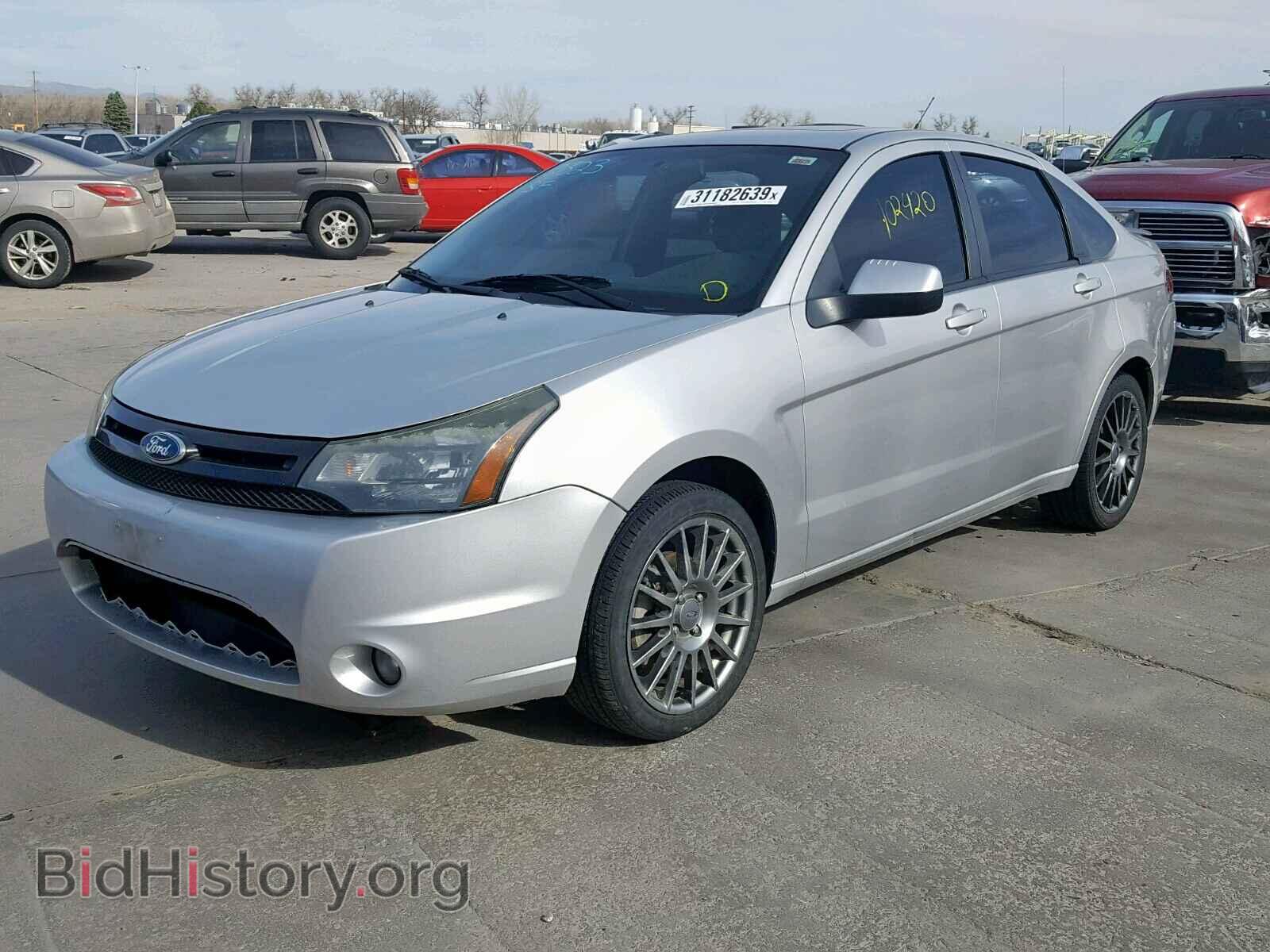 2011 FORD FOCUS - VIN: 1FAHP3GN6BW151450 - Photo 2