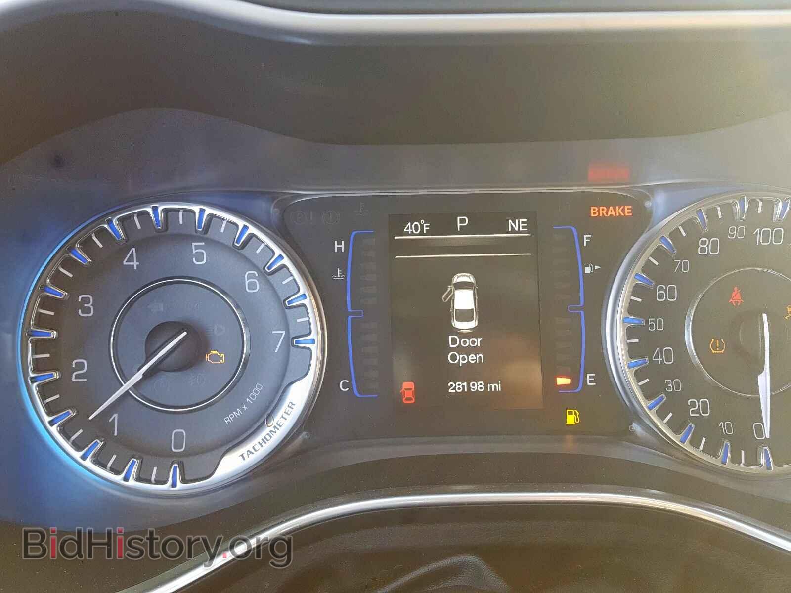 2015 CHRYSLER 200 - VIN: 1C3CCCAB4FN653632 - Фото 8