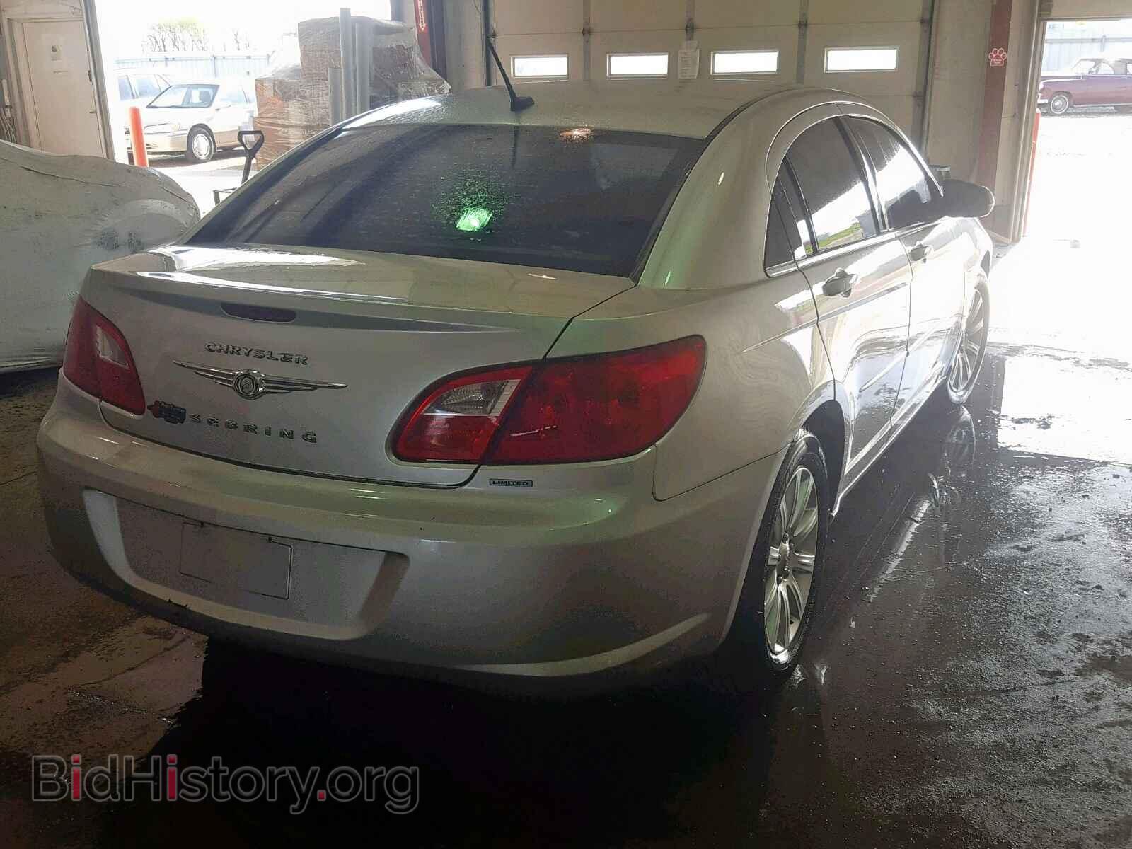 2010 CHRYSLER SEBRING - VIN: 1C3CC5FD5AN129842 - Фото 4