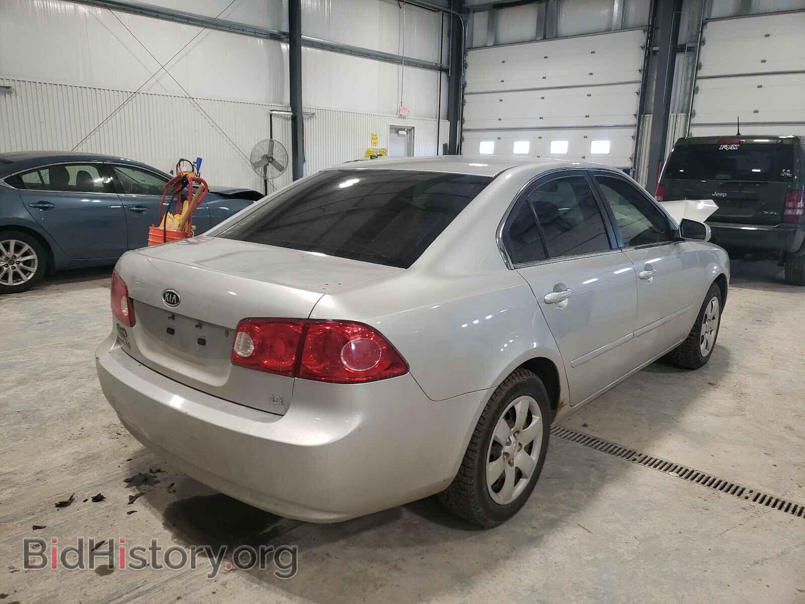 2008 KIA OPTIMA - VIN: KNAGE123285167341 - Фото 4