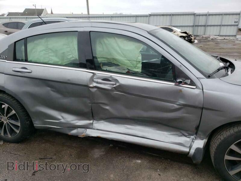 2013 Chrysler 200 (VIN 1C3CCBBG4DN717069) — photo 9 of 10