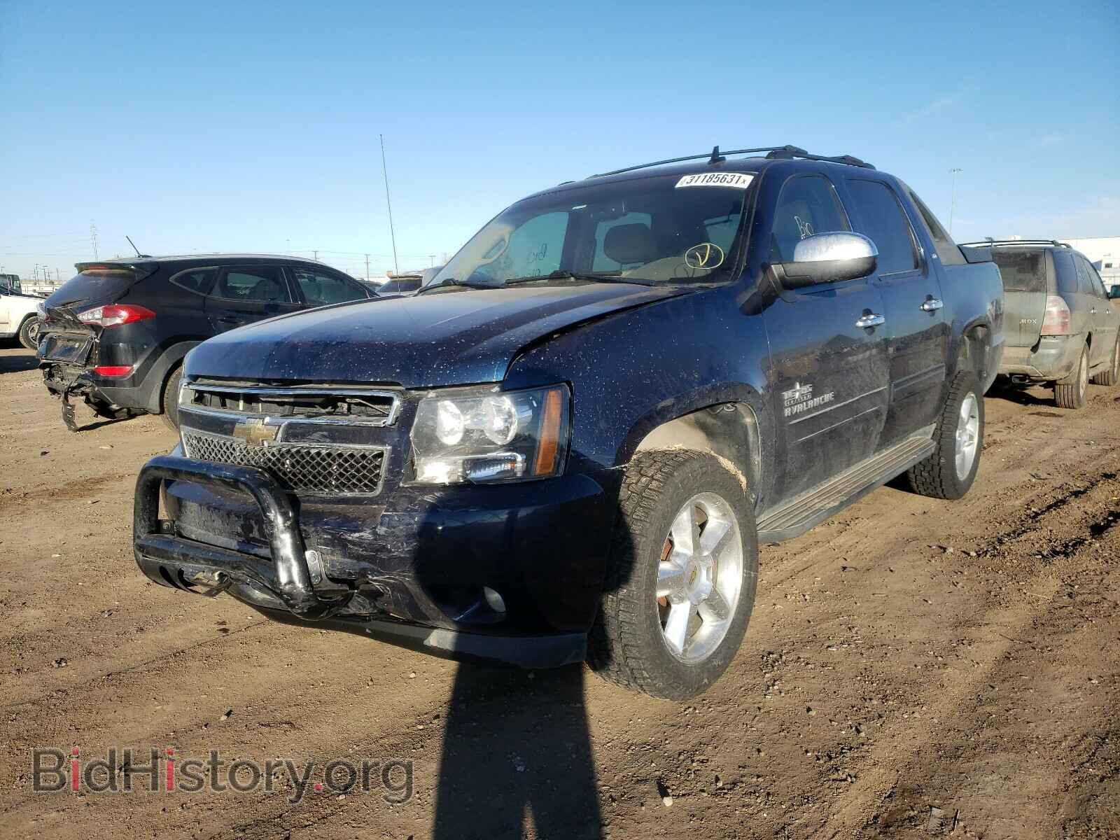 2011 CHEVROLET AVALANCHE - VIN: 3GNMCFE0XBG292623 - Фото 2