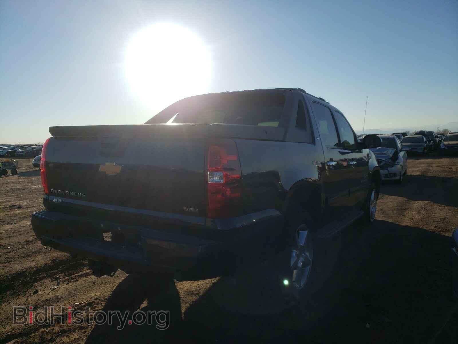2011 CHEVROLET AVALANCHE - VIN: 3GNMCFE0XBG292623 - Фото 4