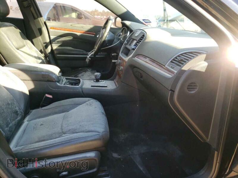 2012 Chrysler 300 (VIN 2C3CCACG8CH148792) — photo 5 of 10