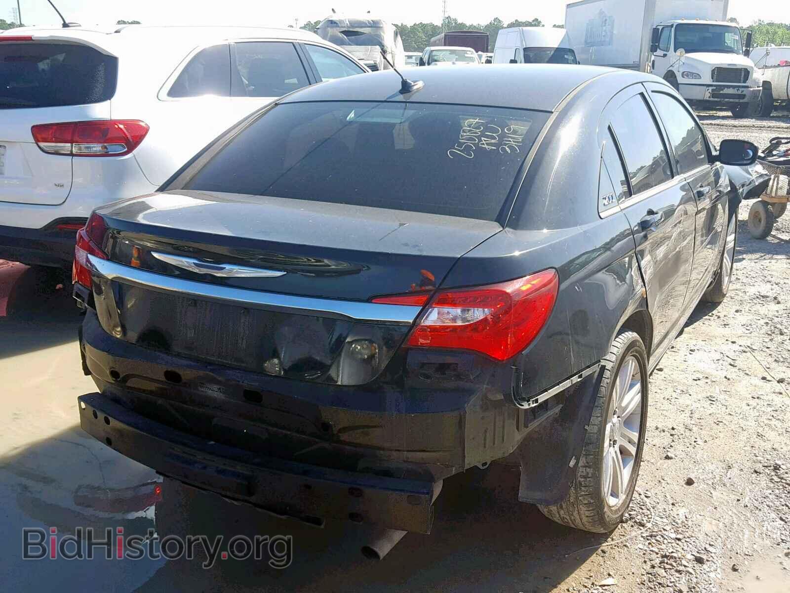 2013 CHRYSLER 200 - VIN: 1C3CCBAB5DN697937 - Photo 4