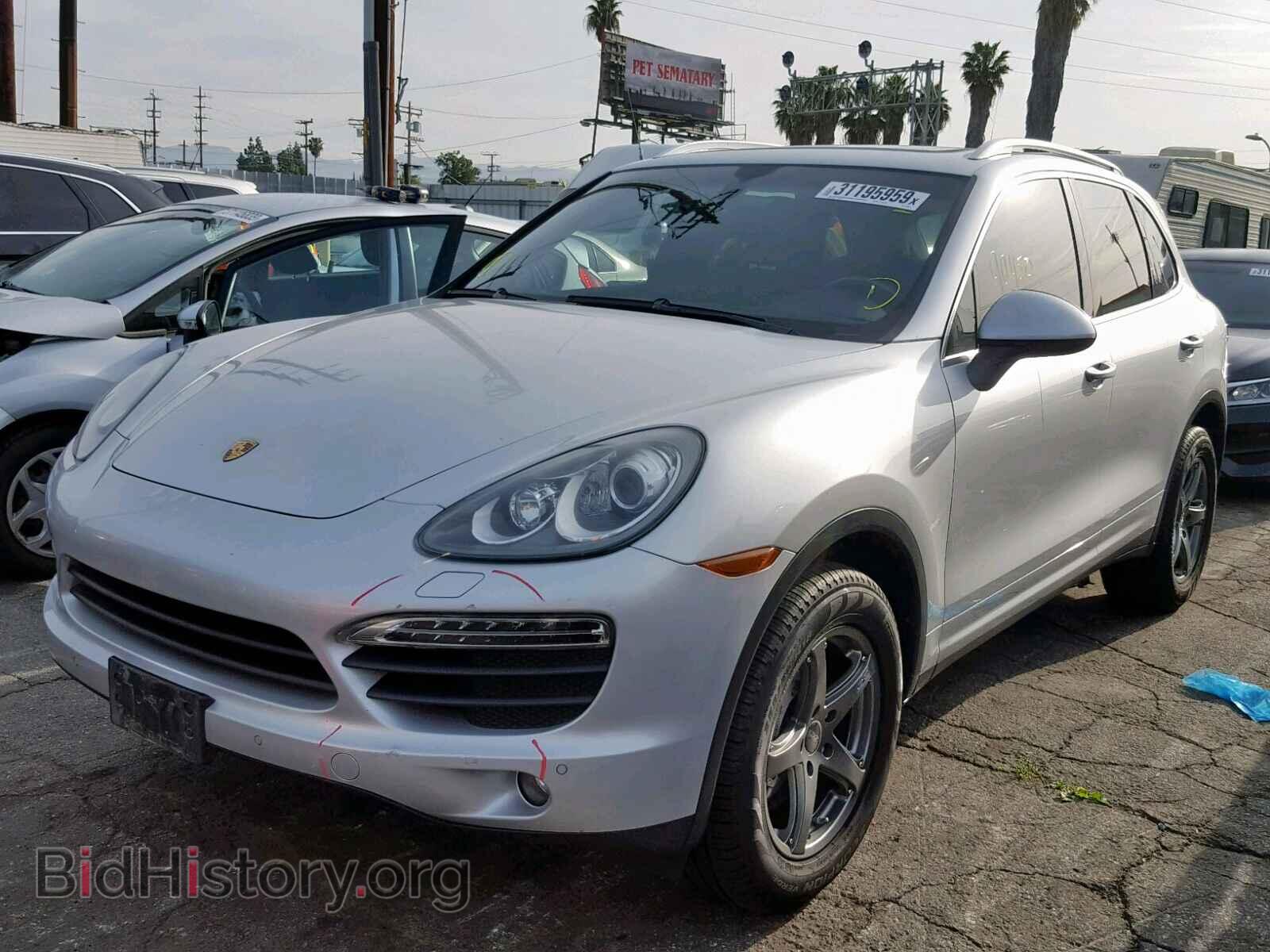 2011 PORSCHE CAYENNE S - VIN: WP1AB2A26BLA51609 - Фото 2