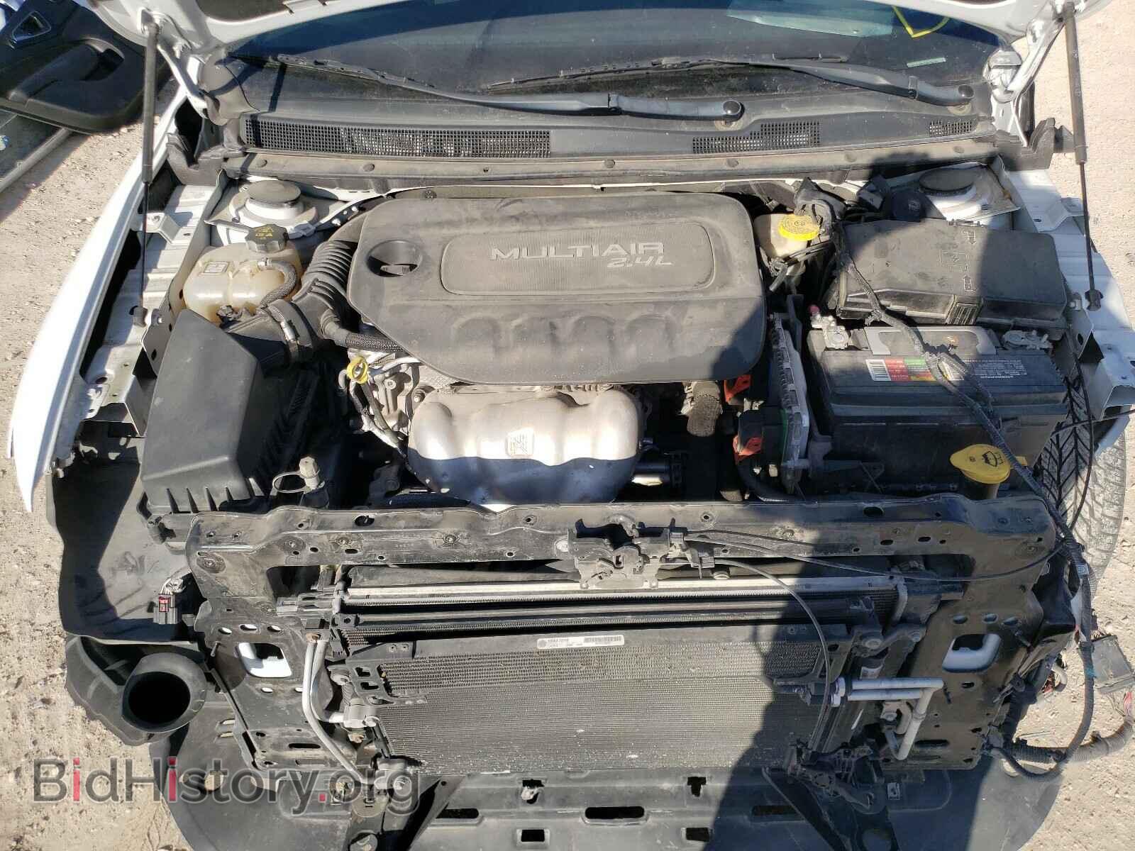 2016 CHRYSLER 200 - VIN: 1C3CCCAB4GN136221 - Фото 7