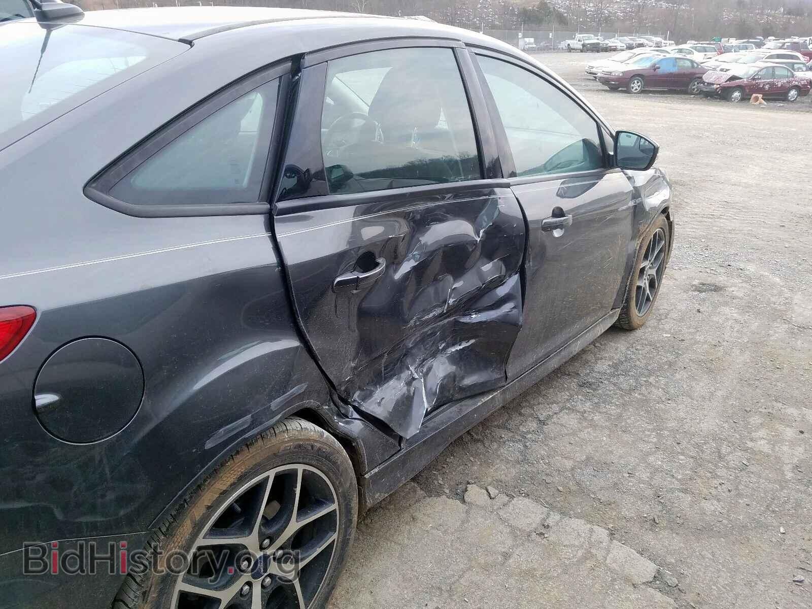 2016 FORD FOCUS - VIN: 1FADP3F27GL354636 - Photo 9