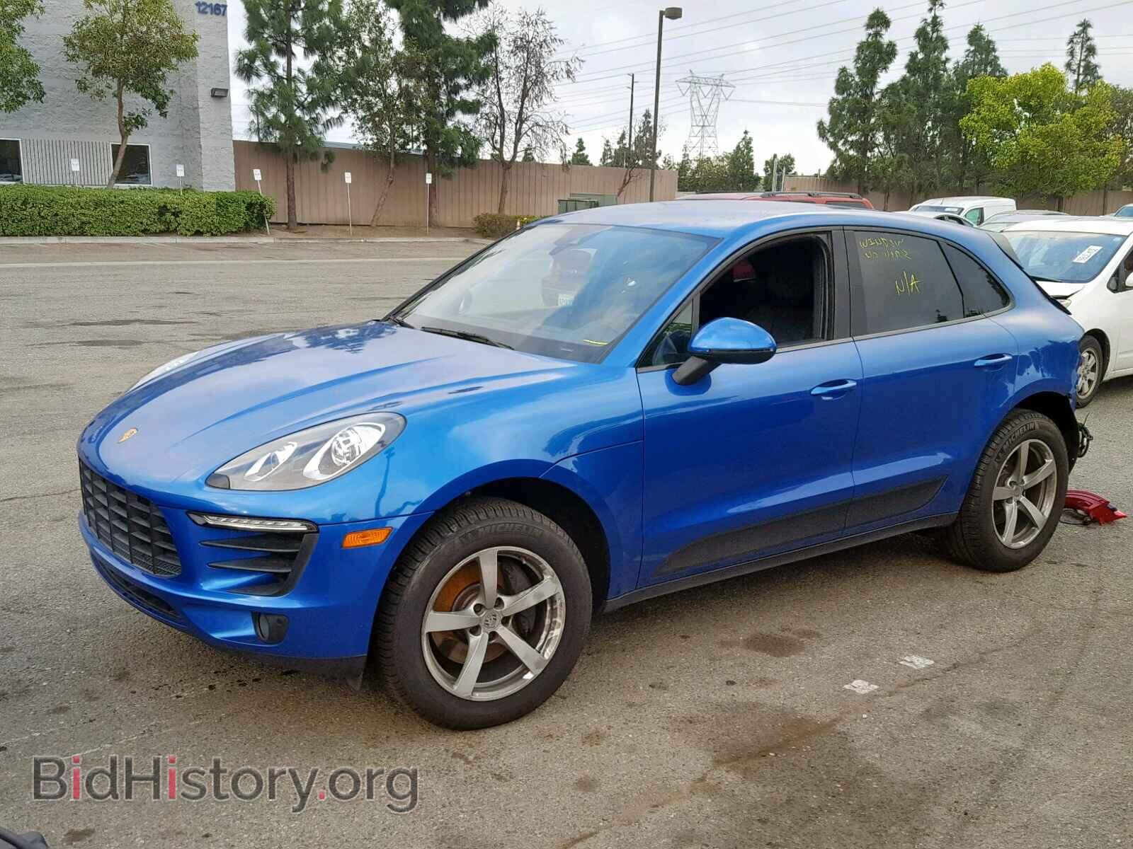 2017 PORSCHE MACAN - VIN: WP1AA2A51HLB02021 - Photo 2
