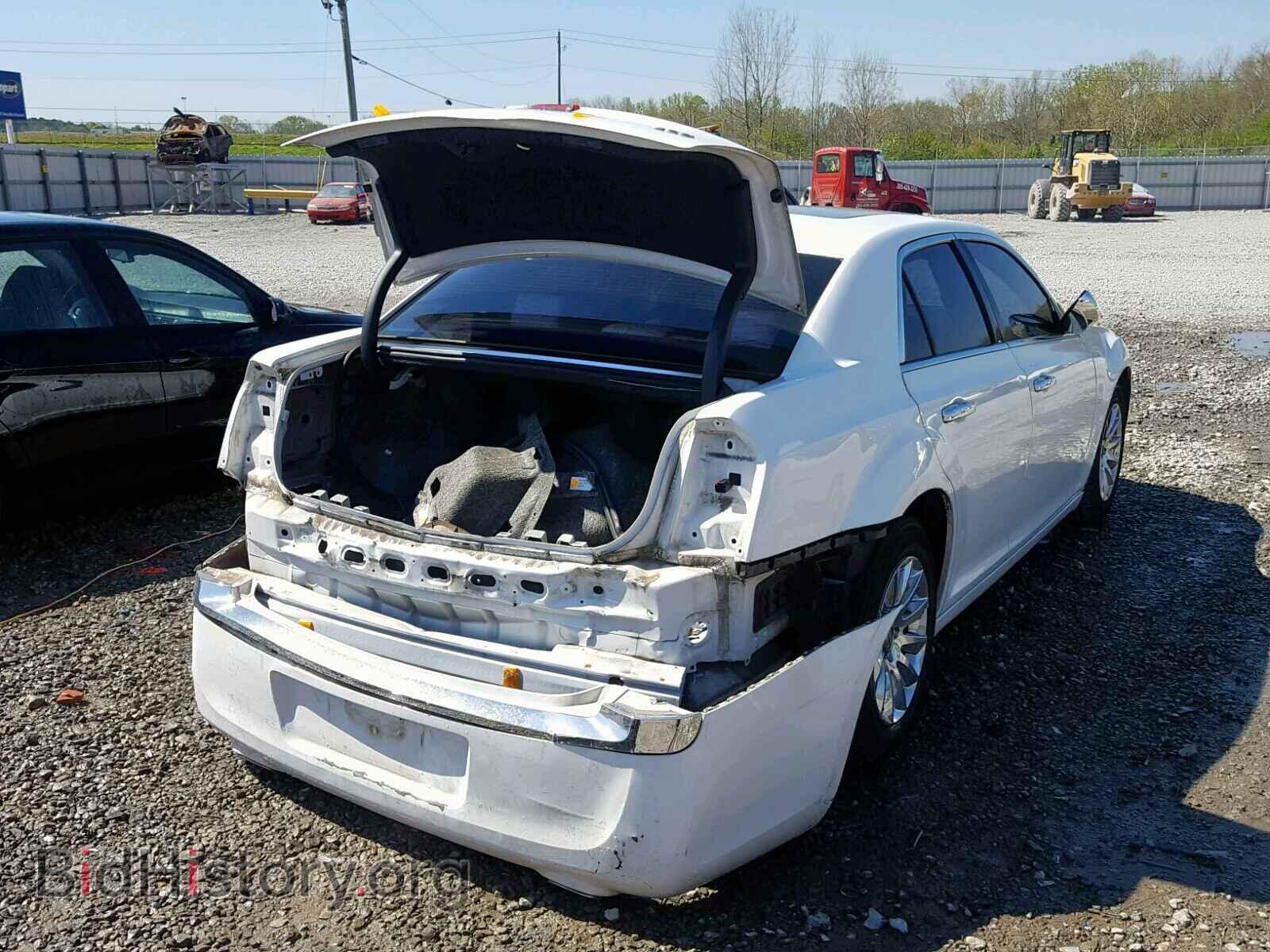 2013 CHRYSLER 300 - VIN: 2C3CCAAG5DH697385 - Photo 4