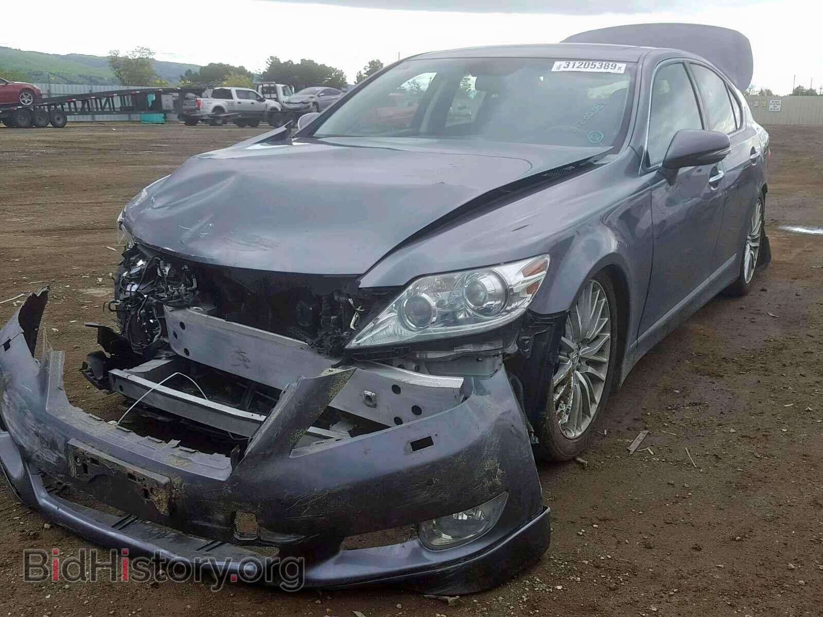2012 LEXUS LS460 - VIN: JTHBL5EF2C5112475 - Photo 2
