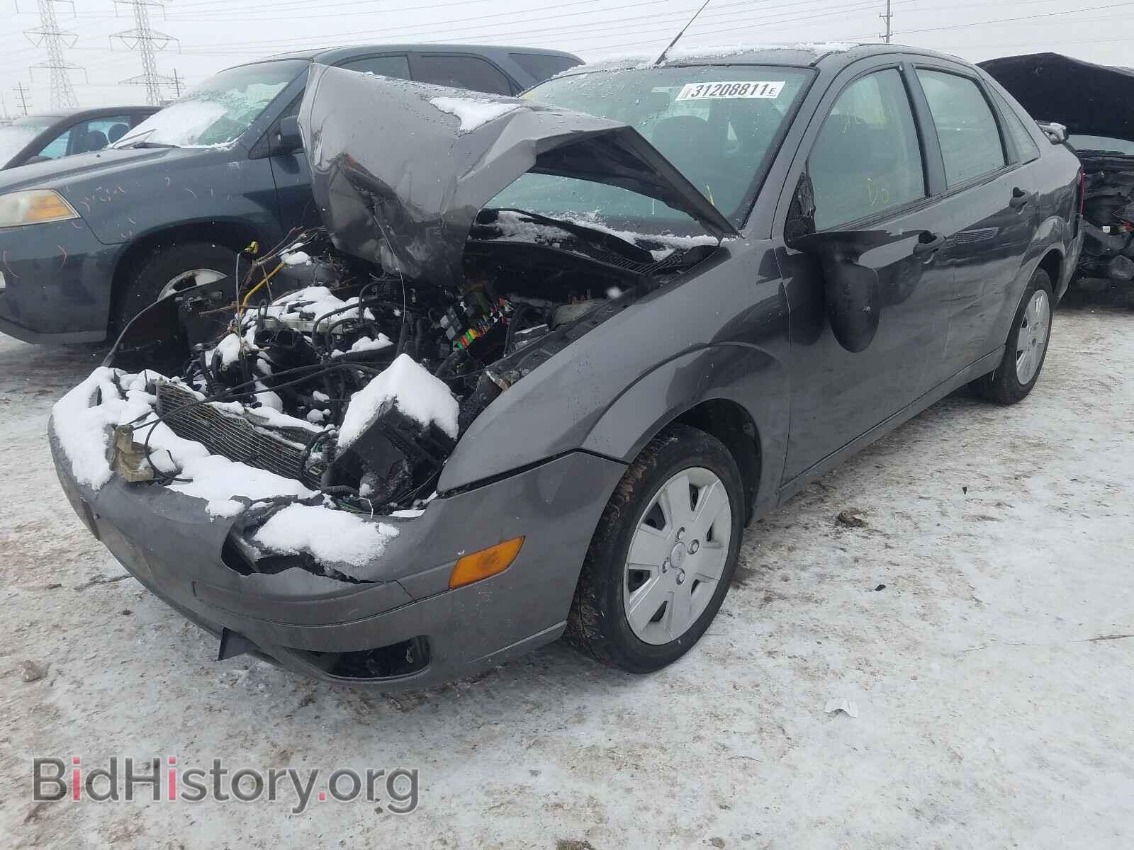 2007 FORD FOCUS - VIN: 1FAHP34N37W340729 - Фото 2