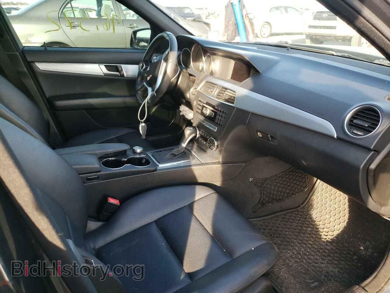2013 MERCEDES-BENZ C-CLASS - VIN: WDDGF4HB3DA795108 - Фото 5