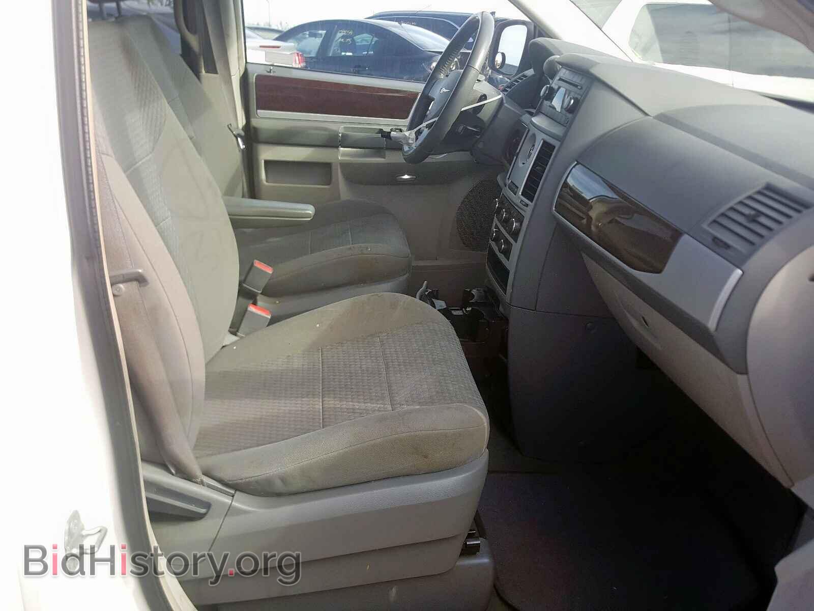 2010 CHRYSLER MINIVAN - VIN: 2A4RR5D14AR230171 - Фото 5