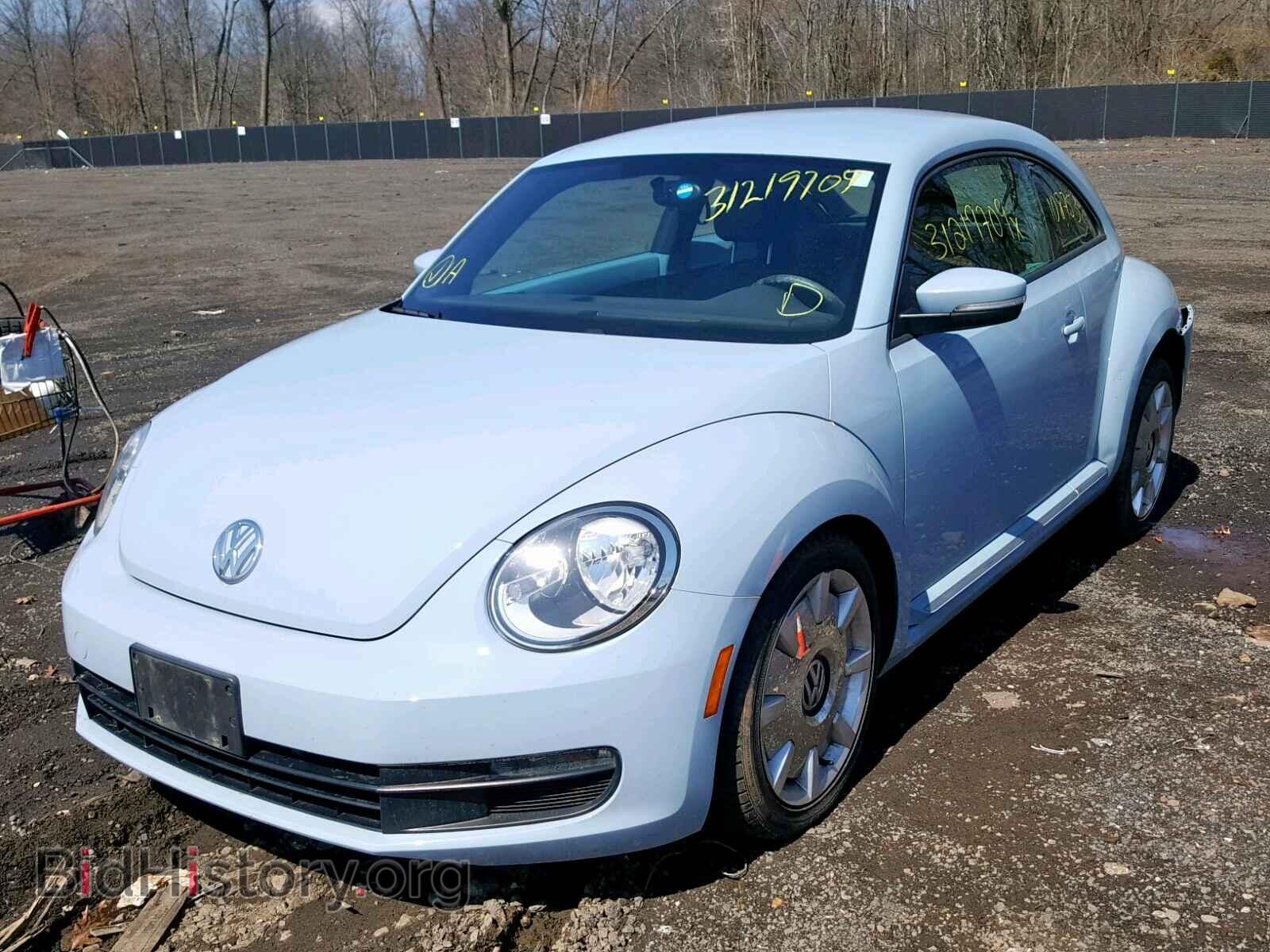 2012 VOLKSWAGEN BEETLE - VIN: 3VWJP7AT1CM604186 - Фото 2