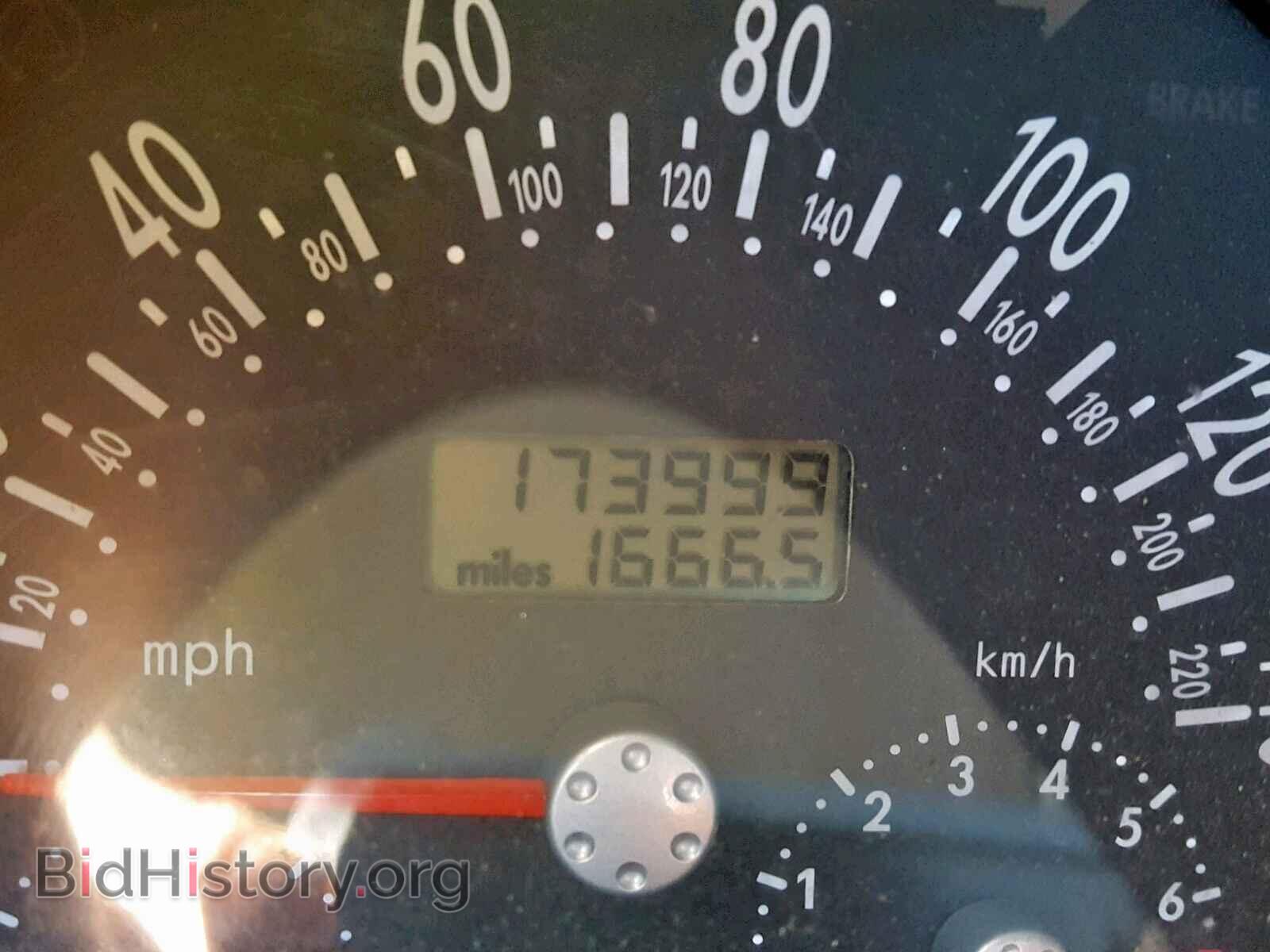 2000 VOLKSWAGEN BEETLE - VIN: 3VWCC21C2YM423631 - Фото 8