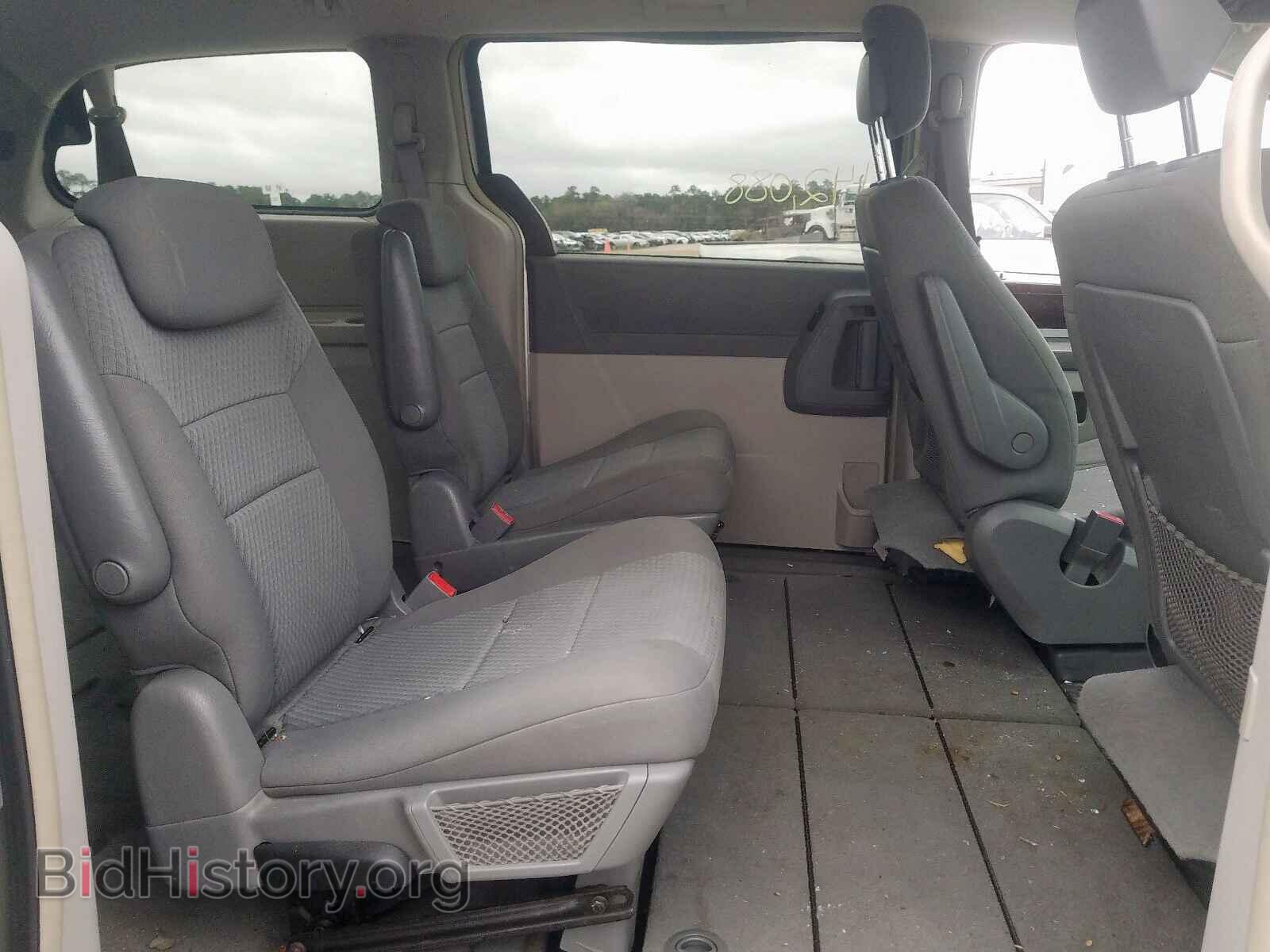 2010 CHRYSLER TOWN & COU - VIN: 2A4RR5D18AR346263 - Фото 6