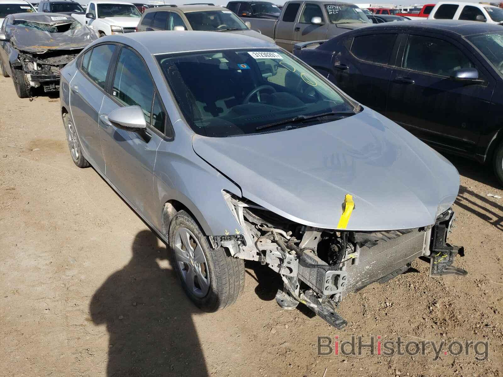 Photo 1G1BC5SM9J7229808 - CHEVROLET CRUZE 2018