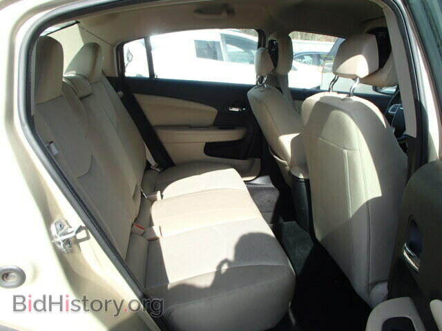 2011 CHRYSLER 200 - VIN: 1C3BC1FG8BN503523 - Фото 6