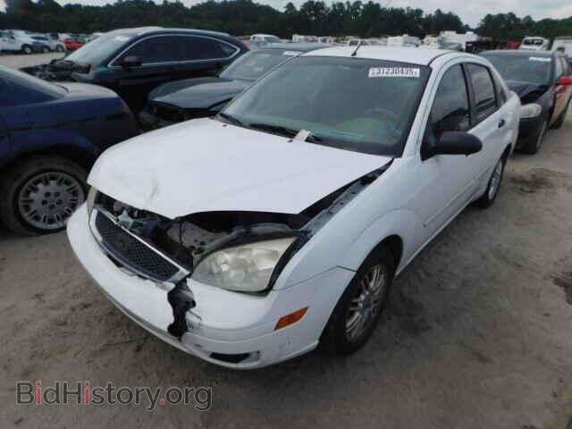 2005 FORD FOCUS - VIN: 1FAFP34N55W220435 - Фото 2