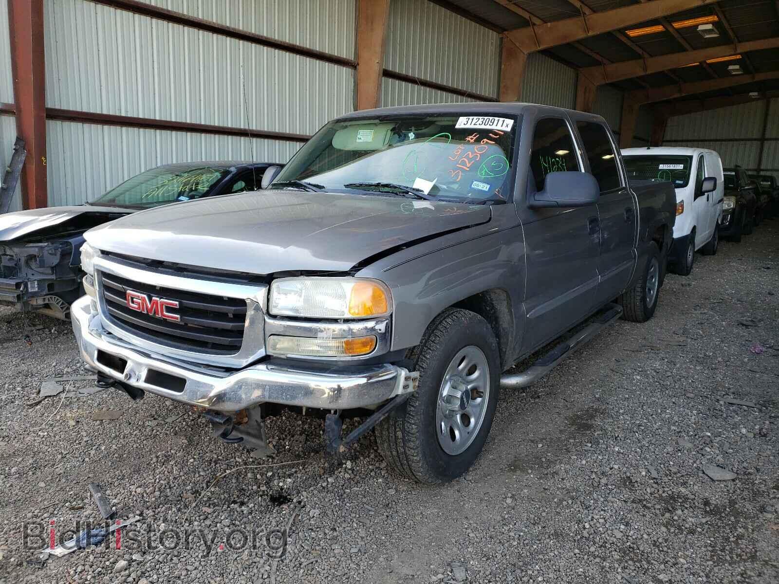 2007 GMC SIERRA - VIN: 2GTEC13V171131835 - Фото 2