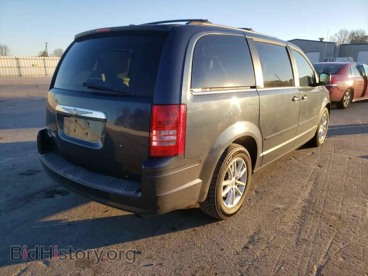 2008 CHRYSLER MINIVAN - VIN: 2A8HR54P88R141020 - Фото 4